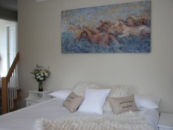 Scenic Canyon Ranch And Retreat Bed & Breakfast เคโลว์นา ภายนอก รูปภาพ